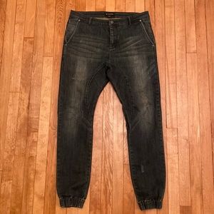 Used but mint pair of Zanerobe slingshot Denimo in size 34